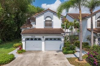 Alexandra Village in Boynton Beach, FL - Building Photo - Building Photo