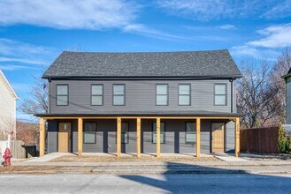 2730 West Main Street in Wappingers Falls, NY - Building Photo - Building Photo