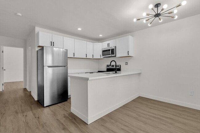 property at 325 N 17th Dr