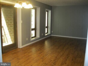 23244 Chestnut Oak Ct in California, MD - Building Photo - Building Photo