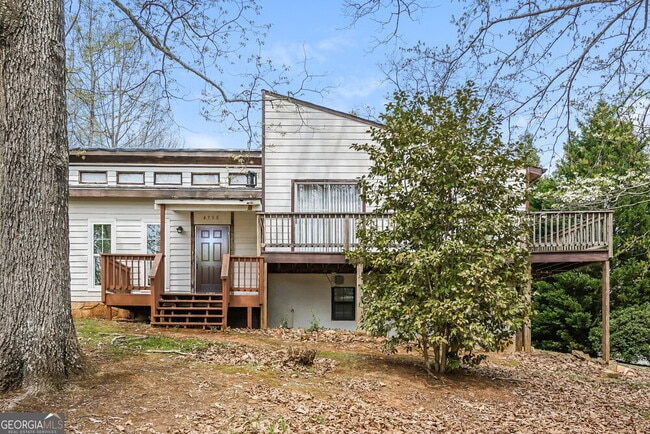 property at 4790 Old Briar Trail