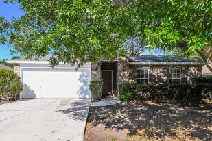 2533 Spring Pond Ln in Jacksonville, FL - Building Photo