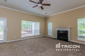 1471 Oakdale Rd in Canton, GA - Building Photo - Building Photo
