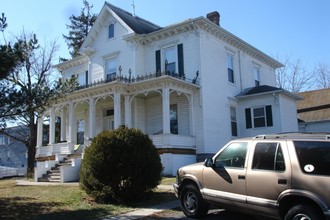 415 N Liberty St in Harrisonburg, VA - Building Photo - Building Photo