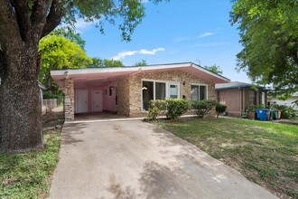 3112 E 13th St in Austin, TX - Building Photo - Building Photo