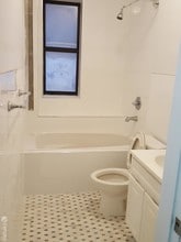 510 W 123rd St-Unit -32 in New York, NY - Building Photo - Building Photo