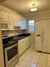 913 SW 8th Ct in Miami, FL - Building Photo - Building Photo