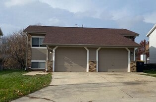 3355-3357 S 113th St in West Allis, WI - Building Photo