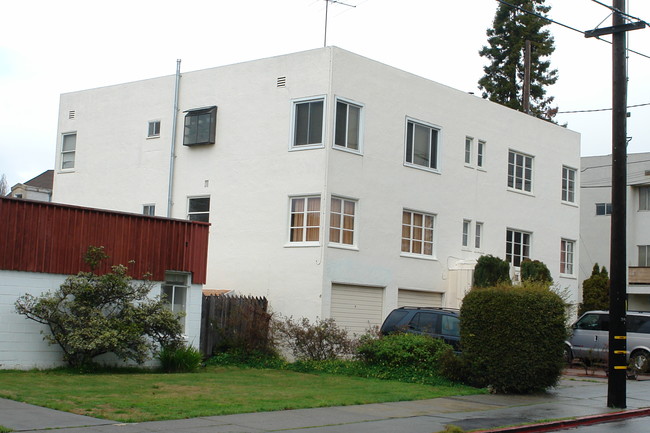 1515 Hopkins St in Albany, CA - Building Photo - Building Photo