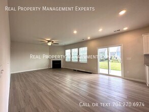110 Rooster Tail Ln in Troutman, NC - Building Photo - Building Photo