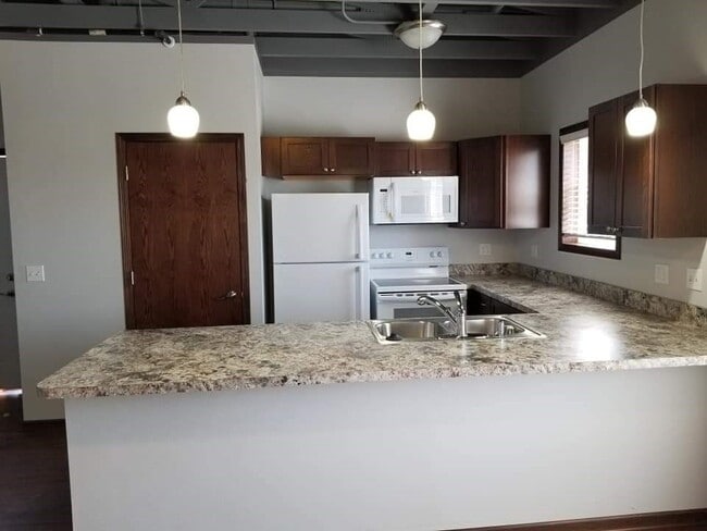 427 Story St, Unit 2 in Boone, IA - Building Photo - Building Photo