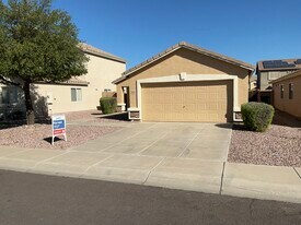 11552 W Cinnabar Ave in Youngtown, AZ - Building Photo