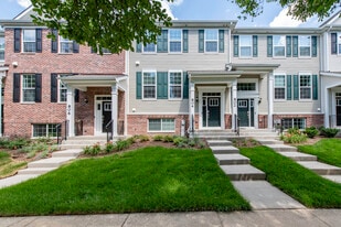 804 Neubauer Circle in Lindenhurst, IL - Building Photo