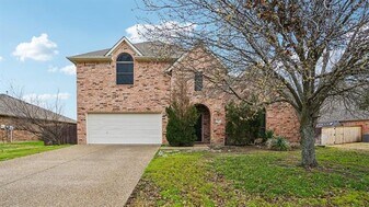 313 Country Lakes Blvd in Argyle, TX - Building Photo