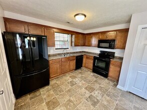 2785 Russet Ridge Dr in Clarksville, TN - Building Photo - Building Photo