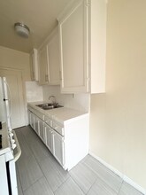1154 Normandie Ave in Los Angeles, CA - Building Photo - Building Photo