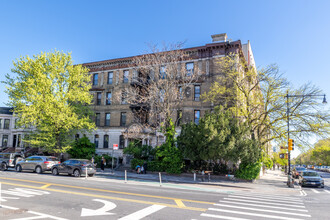 138 Prospect Park W in Brooklyn, NY - Building Photo - Building Photo