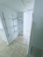 26 E 48th St-Unit -26 in Hialeah, FL - Building Photo - Building Photo