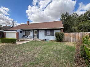 4073 N 2nd St in Fresno, CA - Building Photo - Building Photo