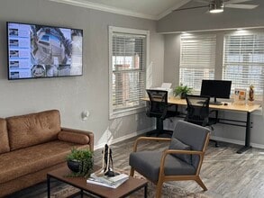 Fairway Greens Apartments in Dallas, TX - Foto de edificio - Building Photo
