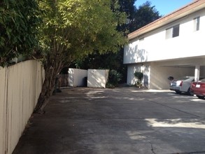 770 Chestnut St in San Carlos, CA - Building Photo - Other