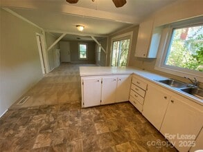1000 Buick Ave in Kannapolis, NC - Building Photo - Building Photo