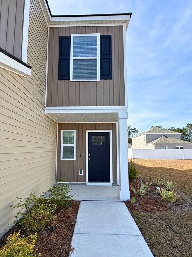 306 Elizabeth Dr in Brunswick, GA - Building Photo - Building Photo