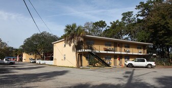 Villager in Jacksonville, FL - Building Photo