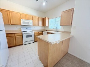 3810 Juno Beach St in Las Vegas, NV - Building Photo - Building Photo