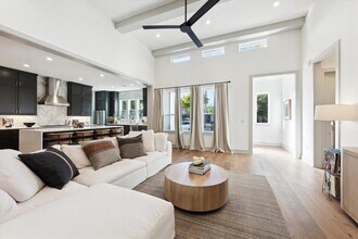 3001 Funston St in Austin, TX - Building Photo - Building Photo