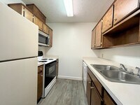 Collinwood Square Apartments photo'