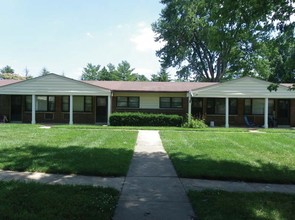 Ballwin Village in Ballwin, MO - Building Photo - Building Photo