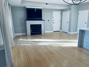 182 Gay St, Unit 301 in Philadelphia, PA - Building Photo - Building Photo