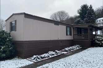 72 Colorado Dr in Houtzdale, PA - Foto de edificio - Building Photo