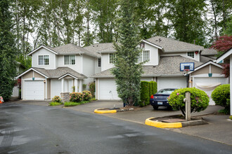 4635 168th Ct NE in Redmond, WA - Foto de edificio - Building Photo