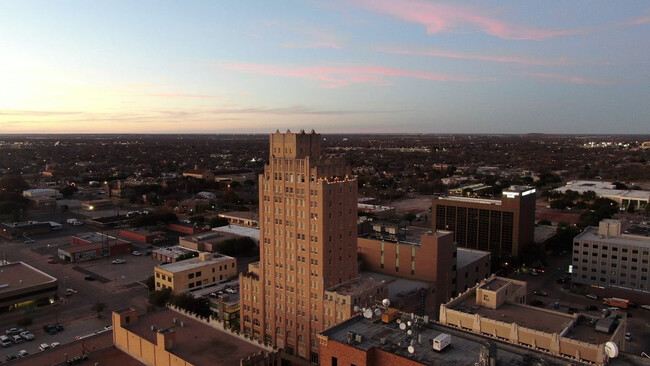 Hotel Wooten in Abilene, TX - Building Photo - Building Photo