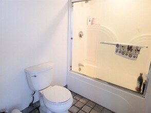183 Columbia St, Unit 2 in Cambridge, MA - Building Photo - Building Photo