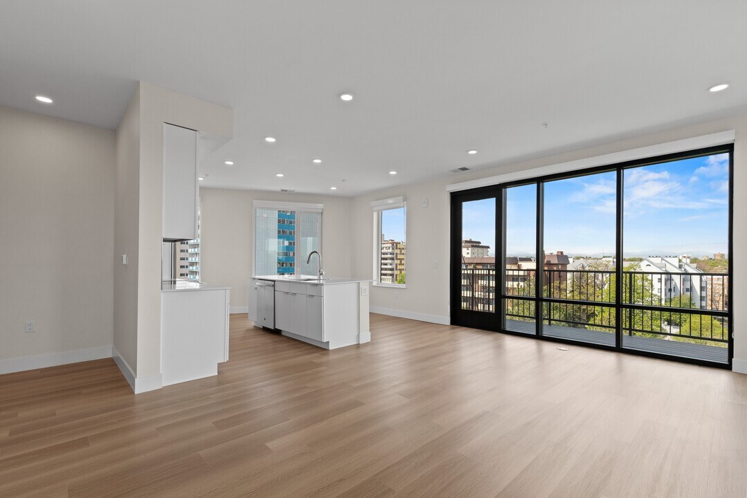 Frameline Apartments in Denver, CO - Building Photo