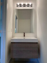 4034 Peppertree Dr in Weston, FL - Building Photo - Building Photo
