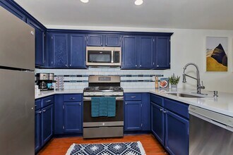 2355 Masters Ln in Round Lake Beach, IL - Building Photo - Building Photo