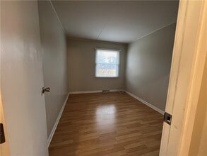 103 Renwick Ln in Horseheads, NY - Building Photo - Building Photo