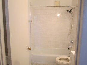 6 Arizona Terrace in Arlington, MA - Building Photo - Building Photo