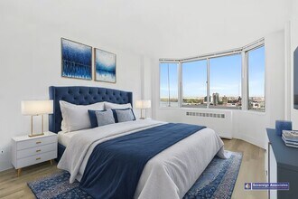 1735 York Ave in New York, NY - Building Photo - Building Photo