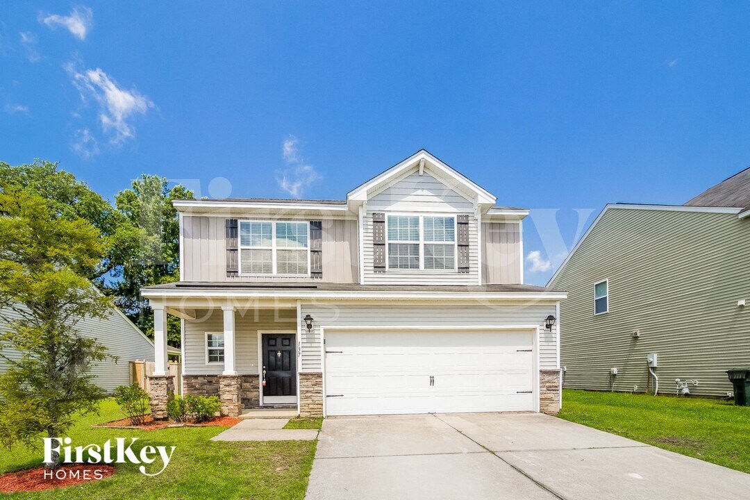 137 Marinella Dr in Goose Creek, SC - Building Photo