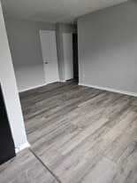 498 Herring Cove Rd in Halifax, NS - Building Photo