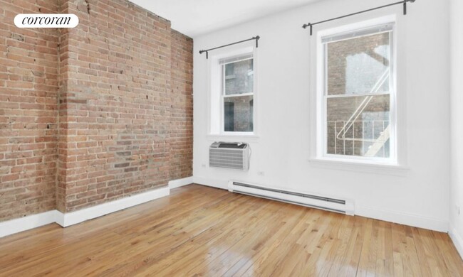 705 9th Ave in New York, NY - Building Photo - Building Photo