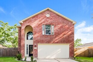 330 Harbor Mist Dr in Crosby, TX - Building Photo