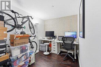 25 Oxley St in Toronto, ON - Building Photo - Building Photo