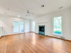 10715 Royal Springs Dr in Dallas, TX - Building Photo - Building Photo