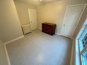 26 Brock St, Unit D in Stoughton, MA - Building Photo - Building Photo
